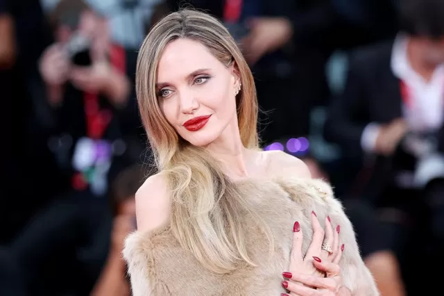 Angelina Jolie Discusses the Transformative Experience of Portraying Maria Callas in Pablo Larraín's